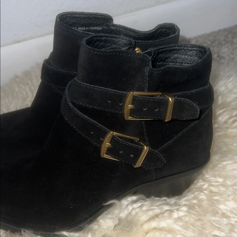 DOLCE VITA RAYNER SUEDE HEELED SUEDE BOOTIE - Picture 9 of 10